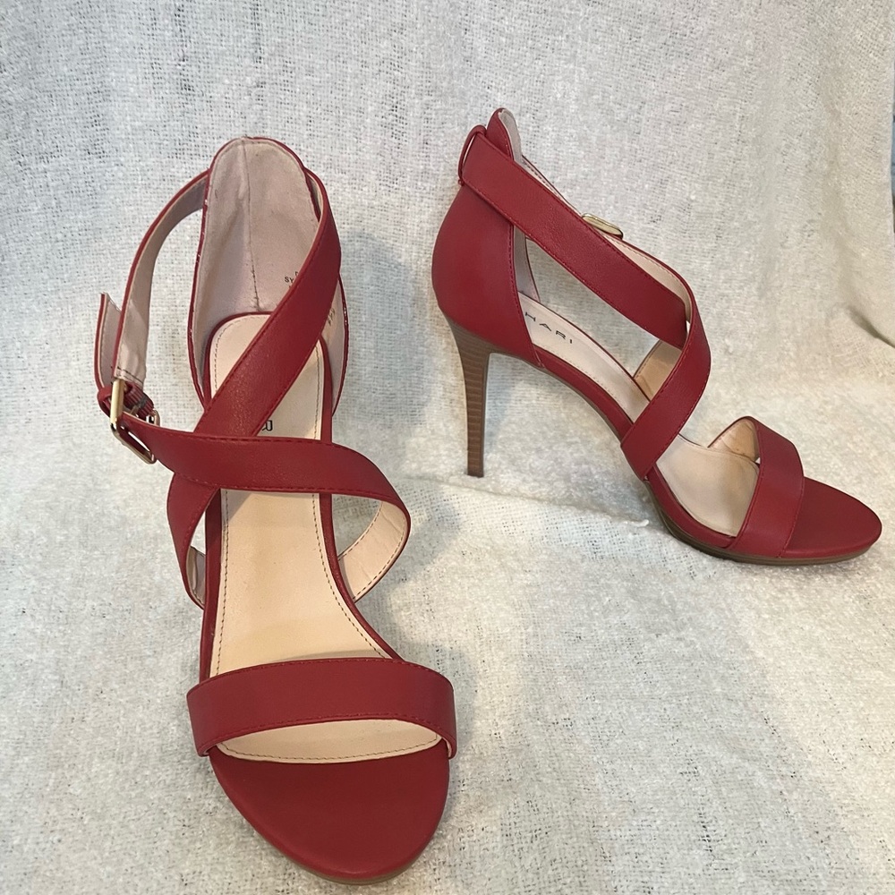 Sexy Tahari Red Strappy Heels Stilettos Sandals Desiray
